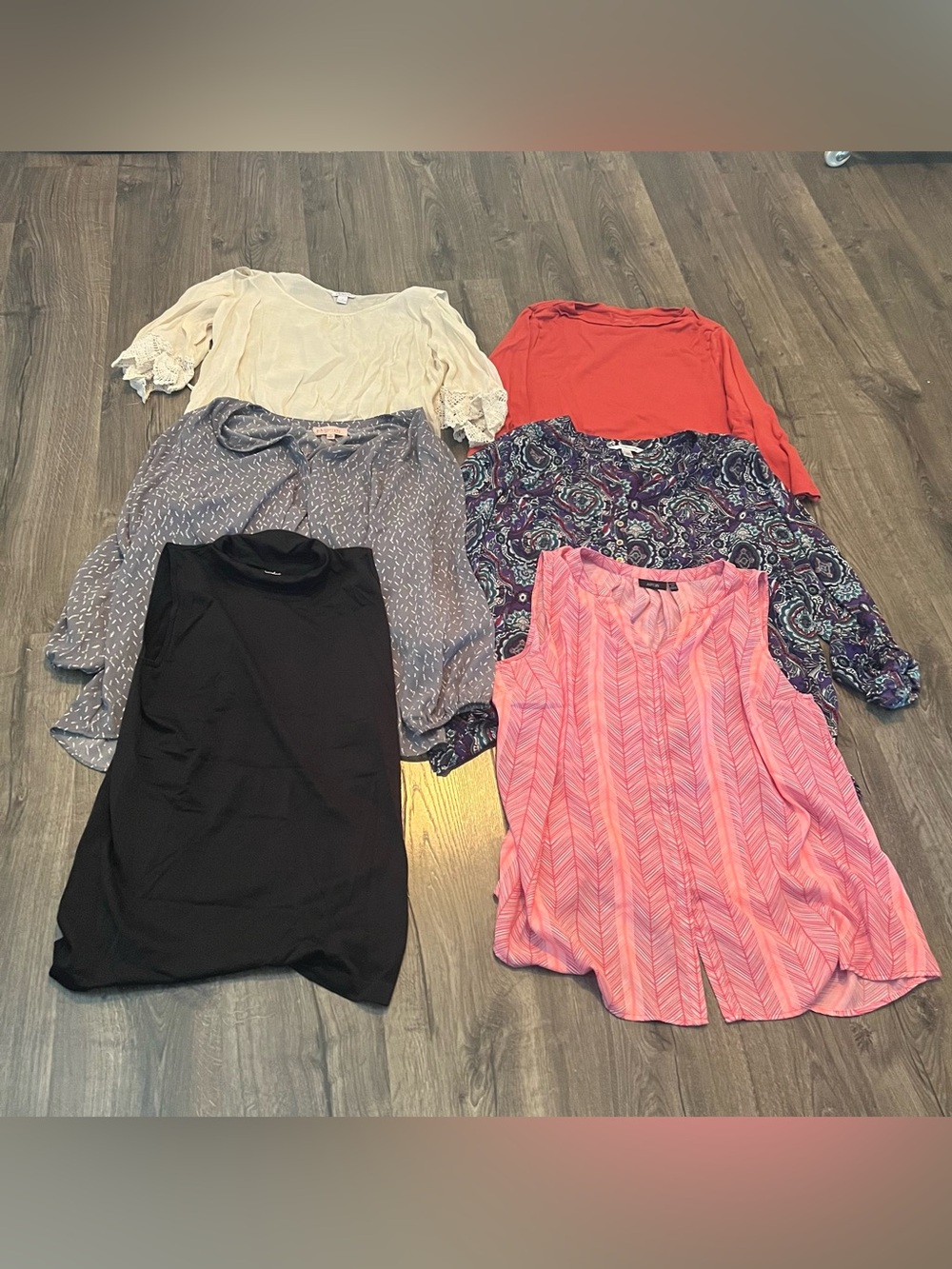 Women’s Plus Size Lot of 6 Size 2X Mixed Tops